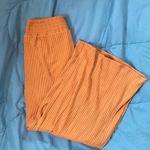 American Eagle high waisted smock knit pant - Picture 2 of 3